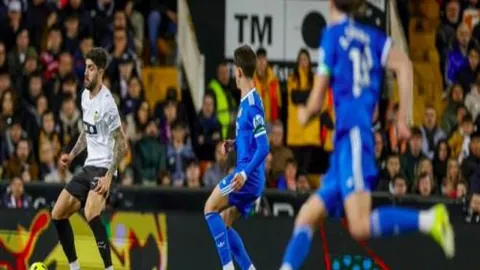 “高收入球员频繁诉苦赛程，缩短赛程或对俱乐部商业运作带来冲击”