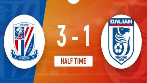 芝加哥机场一架降机遇险紧急返航